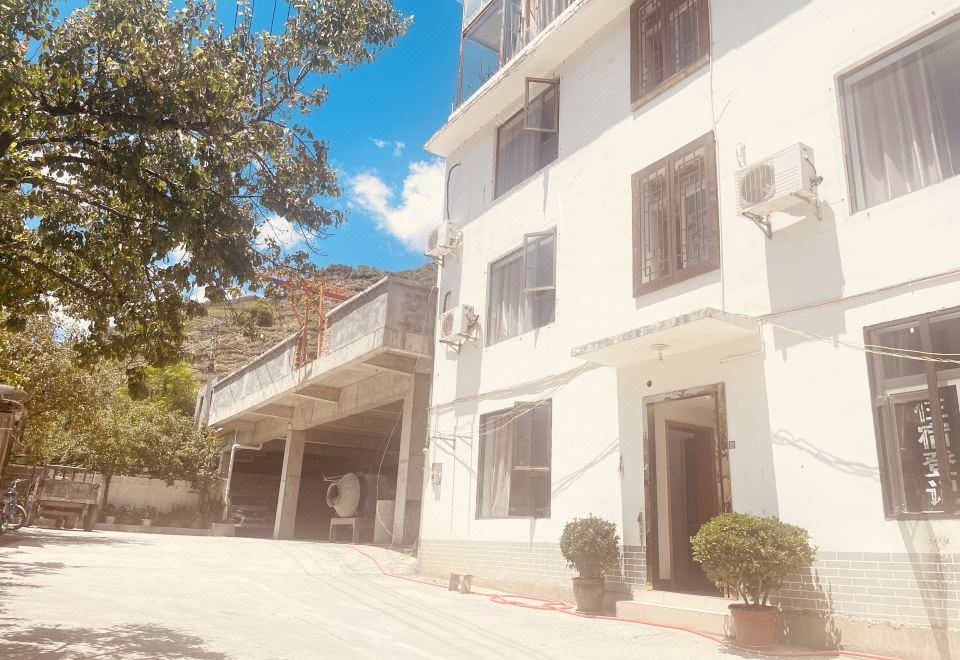 Alley Home Hotel(松潘小巷的家) 후기, 가격 2025 쑹판 호텔 추천 | 트립닷컴