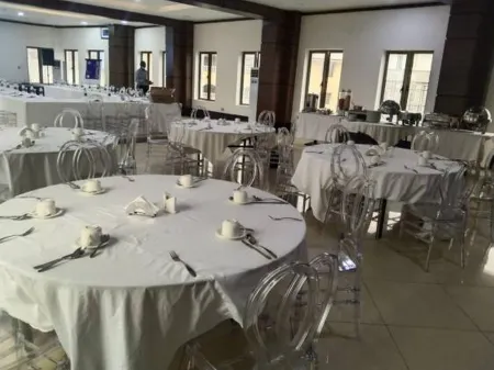 Rento Hotel and Suites