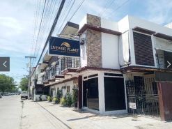 LIVEWIRE PLANET SUITES