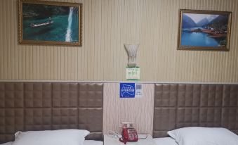 Hefeng Hanglong Hotel