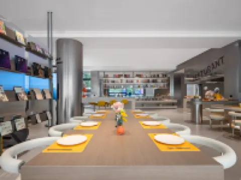 Four Seasons Yijing Hotel (Jinhua High-speed Railway Station Yintai City Branch) Hotels in Jinhua