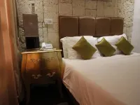 Summerset Continental Hotel Maitama by T E L E Hospitality - Swimmingpools