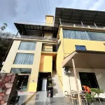Pin-pin Restaurant Homestay - Homestays