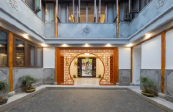 Floral Hotel · Yangzhou Dongguan Street Fuyuan hotel(Ancient Canal Store)