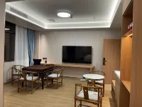 Huazhou Jiajie Hotel - 2-Sterne