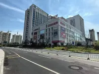 美客·美家MeKeMega觀影LOFT度假美宿（威海泉樂坊商業步行街店） - 機場接送