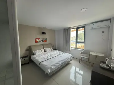 Xiaowei Fashion Hotel