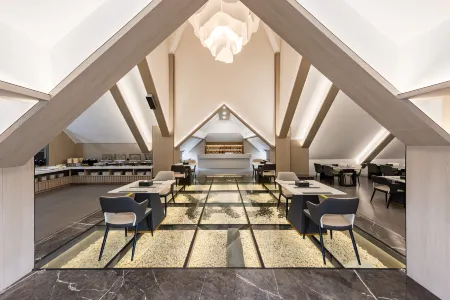 Lincang Yasi Yujing Hotel