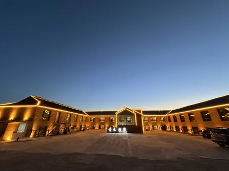 Qinglai Hotel Отели рядом с достопримечательностью «White Birch Forest»