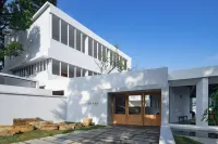 Zhiye Resort Hotel