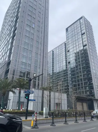 Homeinn Ease Hotel (Shanghai Yu Garden Laoximen Subway Station) Отели рядом с достопримечательностью «Shanghai Confucian Temple»