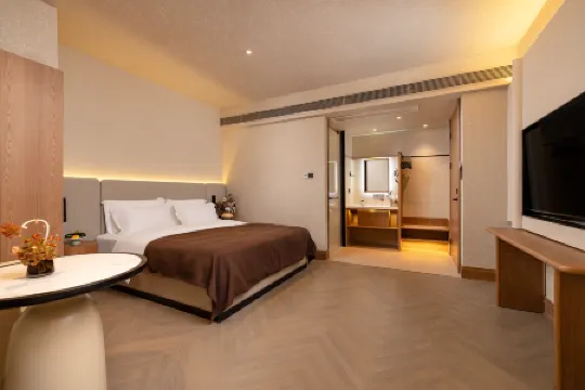 Yi-Zhi (Beijing Road Pedestrian Street, Gongyuanqian Metro Station, Guangzhou)