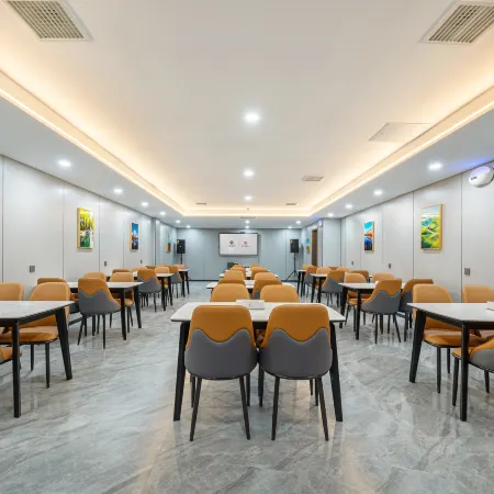 Jifeng International Hotel (Aksu Baicheng)
