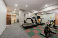 Korla Crystal Zhenpin Hotel (People's Square Peacock River) - ที่มีฟิตเนส
