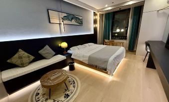 Chujian Smart Hotel