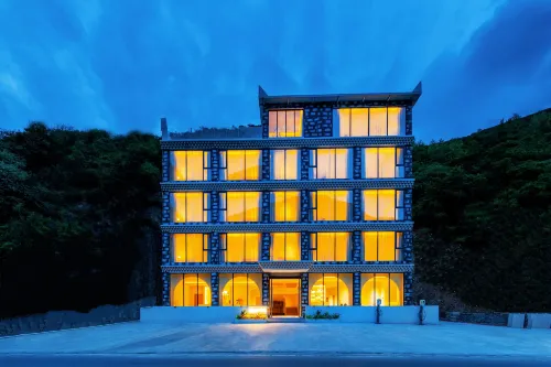 The Island private soup hotel