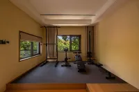 Floral Hotel·Mountain Retreat in the Clouds (Putuo Mountain Ten Thousand Buddhas Pagoda Hotel) - 4-Star