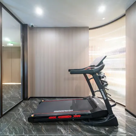 Qianshan Platinum Yishang Hotel (Xuehu Park)