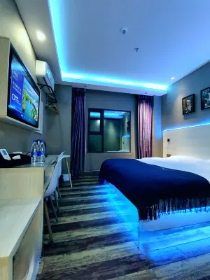 Huixianju Yishu Hotel Hotels in Liujiang/Western Liuzhou New City