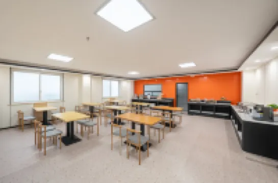 Hello e-sports hotel