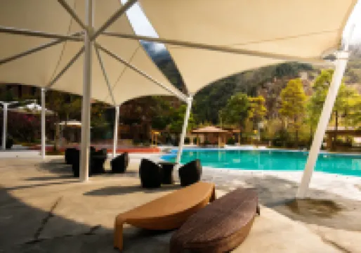 Shenlong Hot Spring Resort