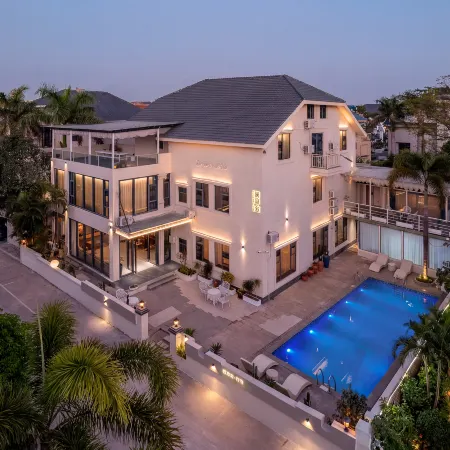 Lantingxu · Swimming Pool Vacation Apartment (Beihai Silver Beach Passenger Port)