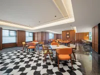 Pingliang Greenland Plaza UrCove by Hyatt Hotel - فطور