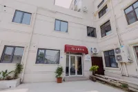Kaifeng Qieman Homestay (Kaifeng Qingming Riverside Garden) Hotels in Kaifeng station area