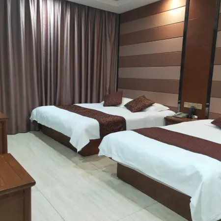 Lujiang County Hung Chun Garden Business Hotel