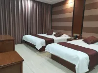 Lujiang County Hung Chun Garden Business Hotel