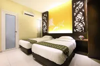 Sri Enstek Hotel KLIA, KLIA 2 & F1 - 2 estrellas