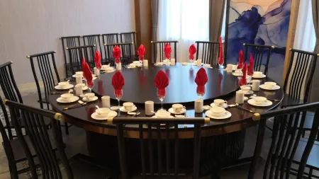 Elong Leisure Hotel (Xiangxi Baojing)