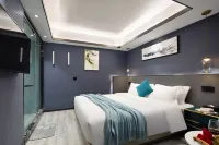 Boyue Travel Homestay (Changsha Wu Yi Square IFS)