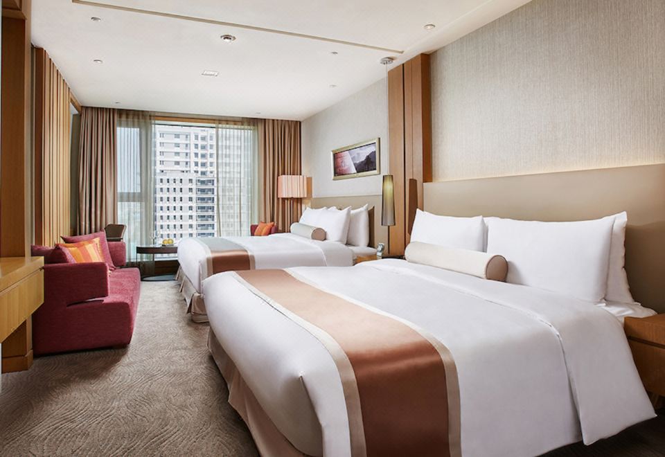 밀레니엄 호텔 타이중의 실외 수영장 이미지