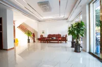 Hepu Longdu Hotel (Beihai Hepu High-speed Railway Station Passenger Transport Center) - 2-Star