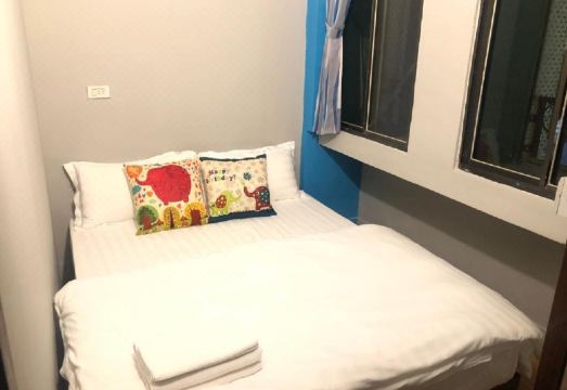 어 굿 맨스 호스텔