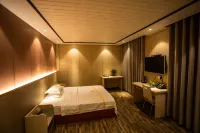 76 Express Hotel