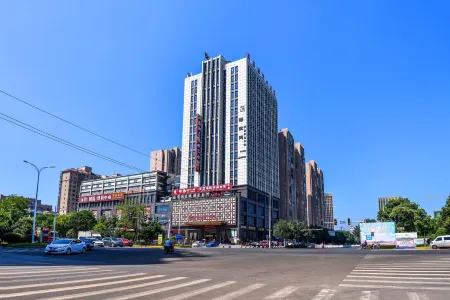 Furong International Hotel Отели рядом с достопримечательностью «Yangsha Lake Colorful Flower Field»