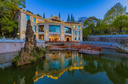 Longshan Garden Hotel