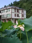 Shicheng Hepan Jujusu Hotels near Shichengdong Railway Station