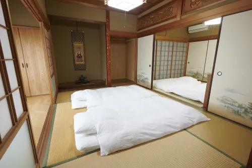 Japanese house for touring - Pet friendly