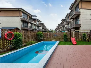 Qushu Midea Luhu Qileyuan Villa