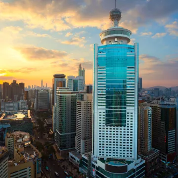 Renaissance Shenzhen Luohu Hotel Отели рядом с достопримечательностью «КингГлори Плаза»