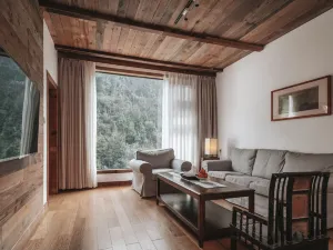 Mount Emei Hetang Nanxi Hotel