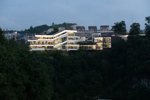 Yunhe  hotel
