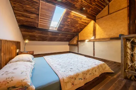 Suzhou Yangcheng Lake and the accompanying courtyard homestay Отели рядом с достопримечательностью «Yiyuan Garden»