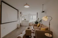 Qiyue Seaview Serviced Apartment (Yingkou Shanhai Plaza Branch)