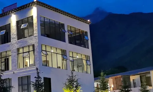 Kangding Qixi Mountain Home stay