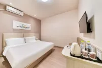 Yunzhu Hotel (Shandong Aviation College) Hotels in Binzhou