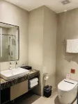 Homeinn Selected Hotel (Chifeng Railway Station Songshan Wanda Plaza) - 3 tähden